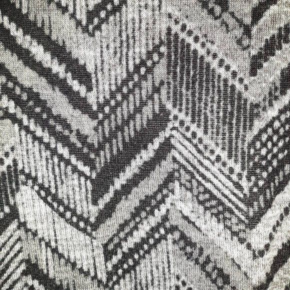 Knit Tunic Top Grey and Black Size Petite XL - Picture 7 of 8
